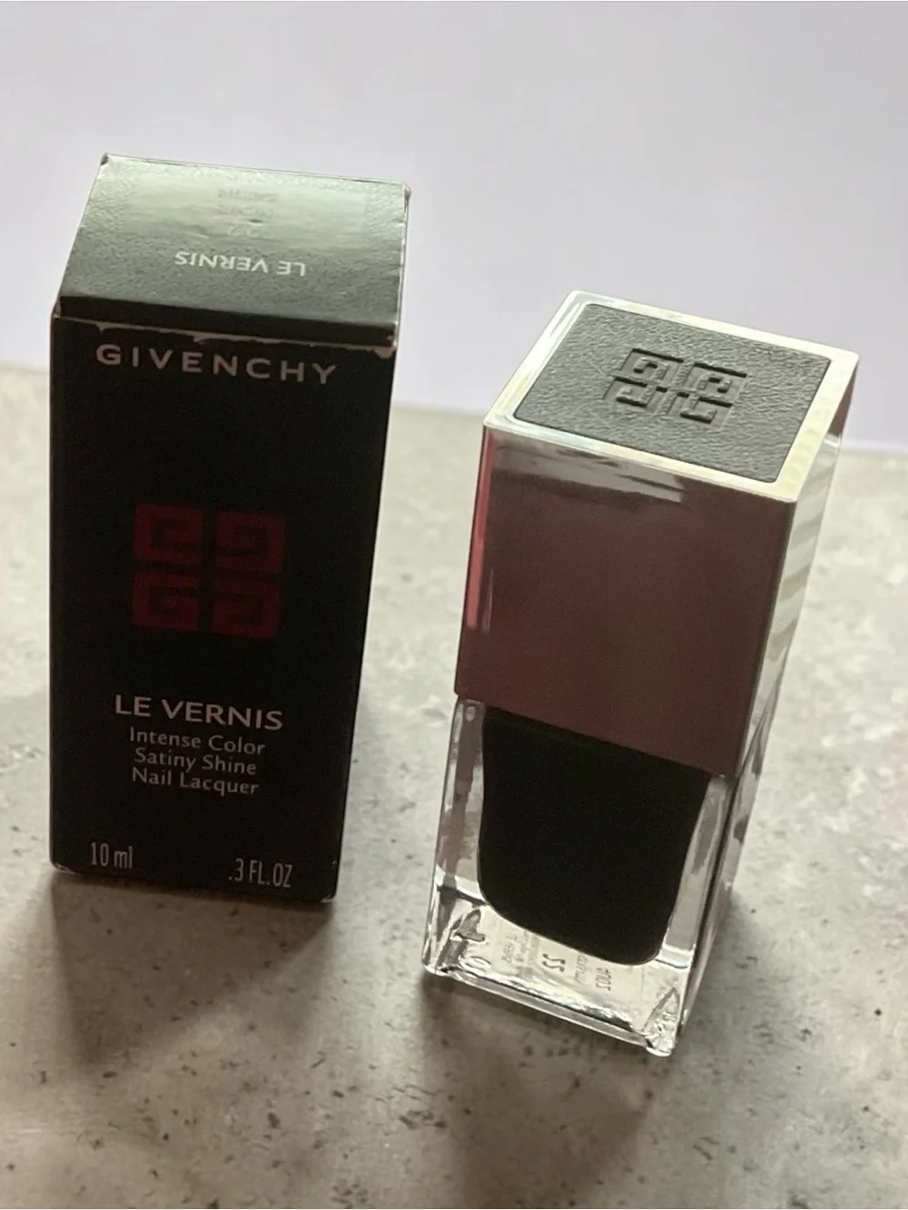 Givenchy Le Vernis Nail Lacquer Polish 💙 30 Heroic Blue